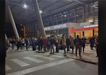 Panik në aeroportin e Prishtinës, alarm për bombë