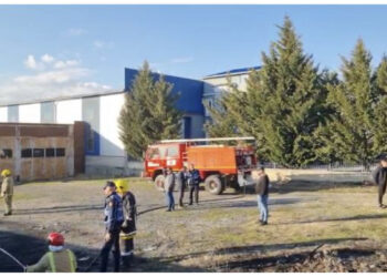 VIDEO/ Zjarr pranë një magazine në Korçë, dyshimet e para