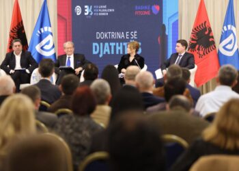 Berisha: 32 vite më parë, shqiptarët përmbysën sistemin komunist, më stalinist të Europës