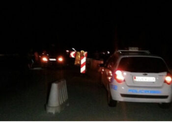 Aksident i rëndë në aksin Korçë-Pogradec, makina përplas këmbësorin