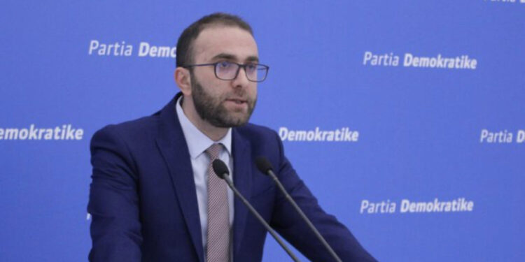 KQZ nuk i regjistroi në zgjedhje, Gaz Bardhi bën si i mërzitur: Celibashi i shantazhueshëm, shkeli rëndë ligjin, nuk meriton respekt