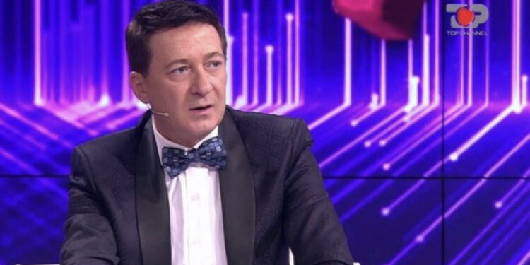 VIDEO/ “E ka ëndërr të jetë opinionist në BBVA”, Arjan Konomi sulmon Blendi Salajt: Ky tipi e çoi gropë…