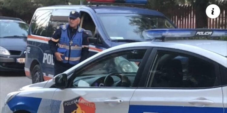 Kërcet arma në Tiranë