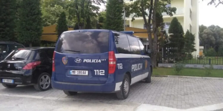 Autor të 6 vjedhjeve arrestohen “skifterët” në Durrës/ Emrat