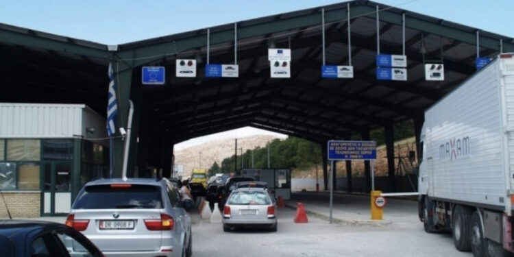Policia apel qytetarëve: Mos udhëtoni drejt Greqisë gjatë këtij orari!