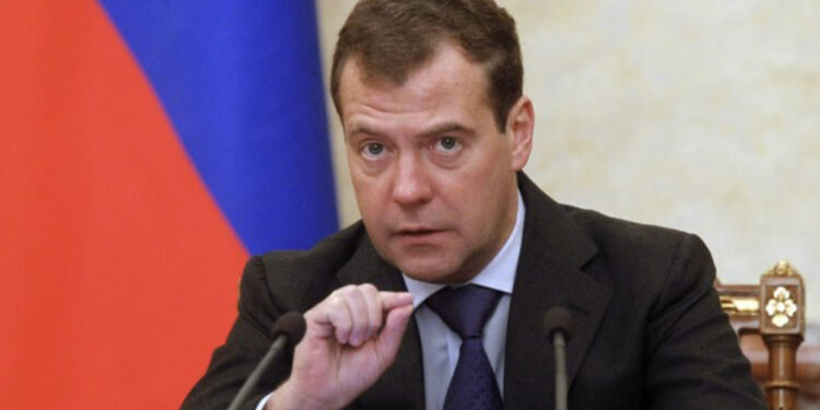 Medvedev: Plumbat e uraniumit do të hapnin kutinë e Pandorës