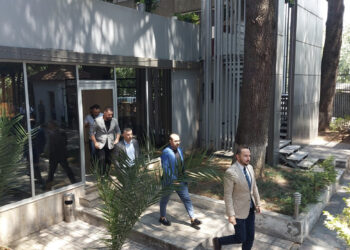 “Babale” në Apel! Salianji: Të largohet gruaja e Sadushit! Do të jem gjatë këtu