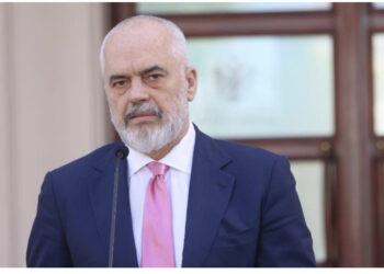 Tre lëvizjet e Ramës për të fituar zgjedhjet; pagat, tenderat dhe administrata