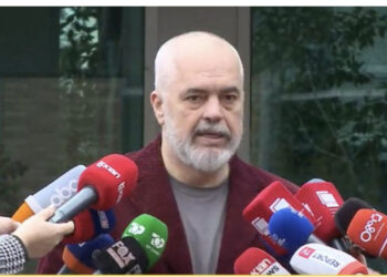 Rama hedh poshtë deklaratën e Ibrahimajt për pensionistët: Qeveria s’ është tërhequr nga vendimi për bonusin, në prill shqyrtohet taksa e jashtëzakonshme