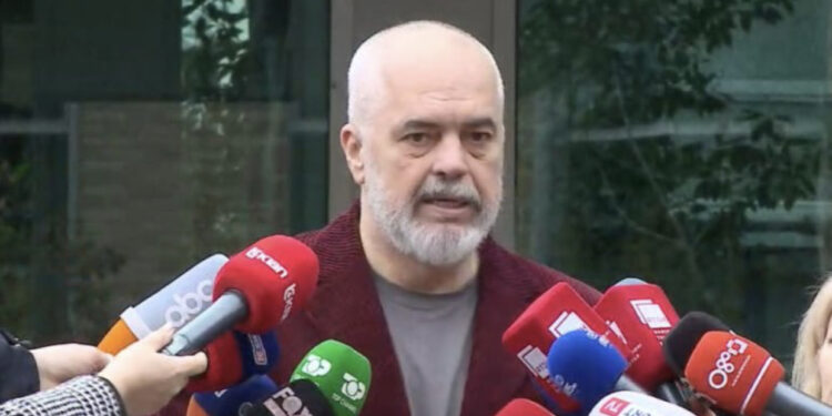 Rama hedh poshtë deklaratën e Ibrahimajt për pensionistët: Qeveria s’ është tërhequr nga vendimi për bonusin, në prill shqyrtohet taksa e jashtëzakonshme