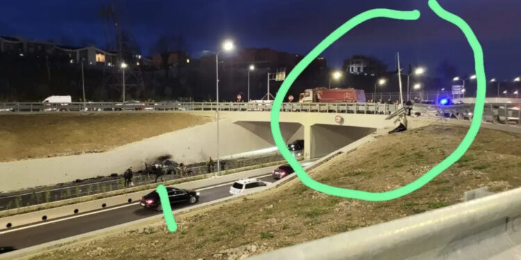 Del VIDEO-Momenti i aksidentit tragjik, kur “Audi” me 3 të rinjtë fluturon në Sauk