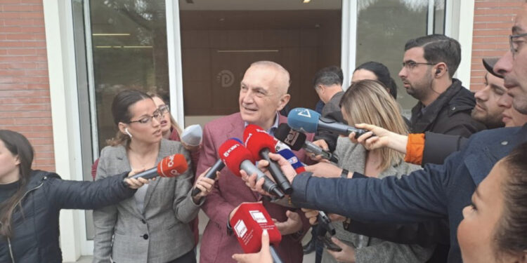 Një ditë pas zyrtarizimit të koalicionit “Bashkë Fitojmë”, Ilir Meta bën lëvizjen e radhës