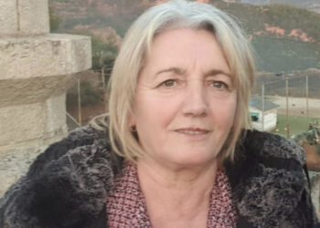 “Nuk e hiqja dot nga mendja imazhin e kësaj gruaje të vuajtur…”, Blendi Fevziu reagon për vrasjen e Mimoza Pajës