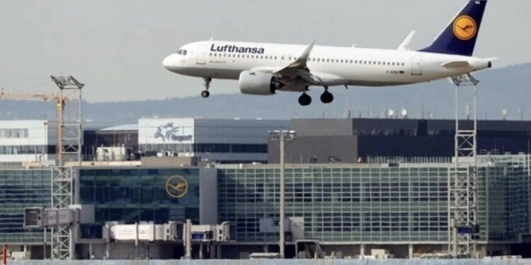 Greva për rritje pagash, anulohen mbi 350 fluturime në Gjermani