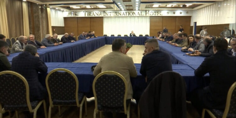 Të jetë deputet i qarkut’, krerët e dy degëve të PD kundër Alibeajt për kandidatin e Tiranës