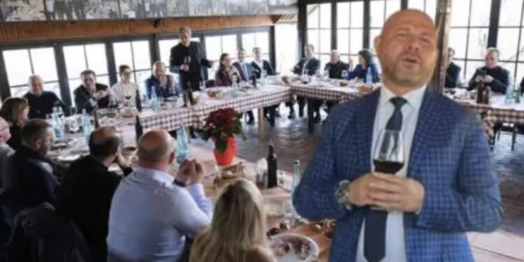 Tradhtia e dytë! Xhelal Mziu burrë pa b*th, e dredh dhe shkon pas vulës