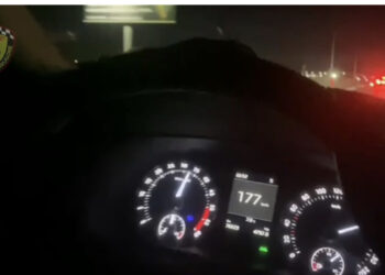 VIDEO-Çmenduri në Tiranë! “Piloti” me shpejtësi 177 km/h