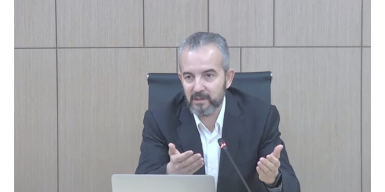 E FUNDIT/ Celibashi: Në përceptimin tim Berisha është kryetar i PD, por sipas dokumentit nga gjykata Basha ka të drejtën ta regjistrojë partinë në zgjedhje