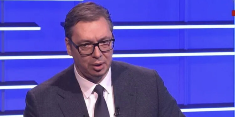 Vuçiç i prerë: Nuk nënshkruaj marrëveshje ndërkombëtare me Kosovën