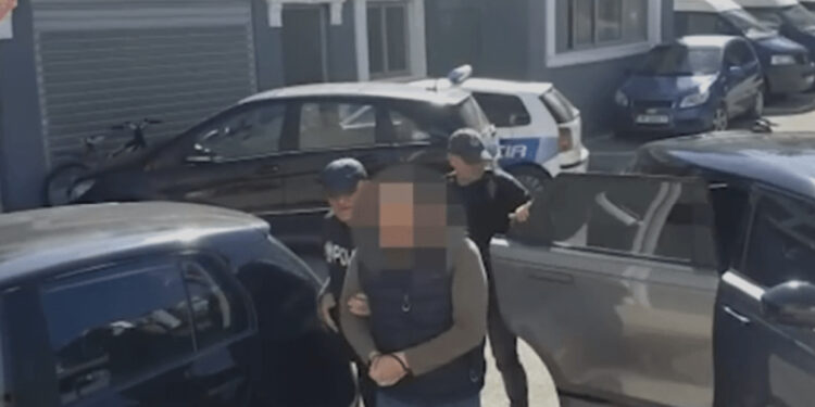Në kërkim nga Britania e Madhe për drogë, 49-vjeçari arrestohet në Tiranë