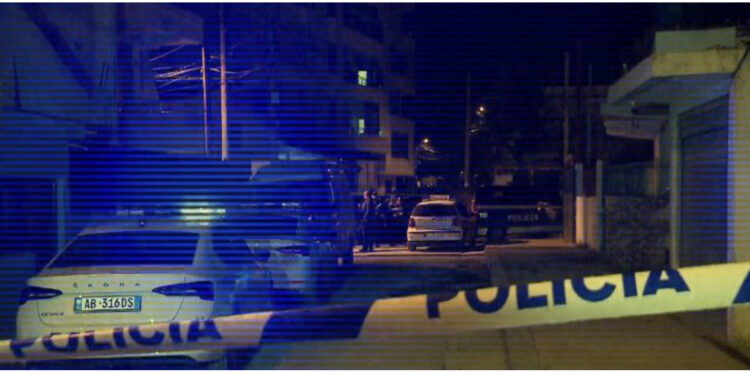 VIDEO/ Breshëri kallashnikovi drejt lokalit të Fatjon Muratit në Tiranë, reagon Policia e Shtetit!