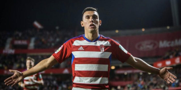 VIDEO/ Kush mund ta ndalë Myrto Uzunin?! Bomberi nga Berati shënon golin e 18