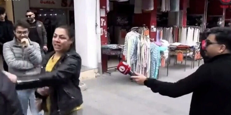 VIDEO/ Idiotësi turke/ Erdogan apo Kilicdaroglu? Zgjedhjet në Turqi fusin në sherr një çift të martuar