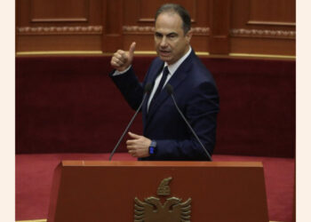 La mandatin e deputetit për të kandiduar për bashkinë e Elbasanit, Luçiano Boçi: Boll ua vratë votën dhe të ardhmen duke ua blerë!