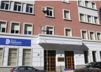 Përfundon mbledhja e kryesisë së grupit Alibeajt, zbardhen dy emrat për bashkinë e Tiranës