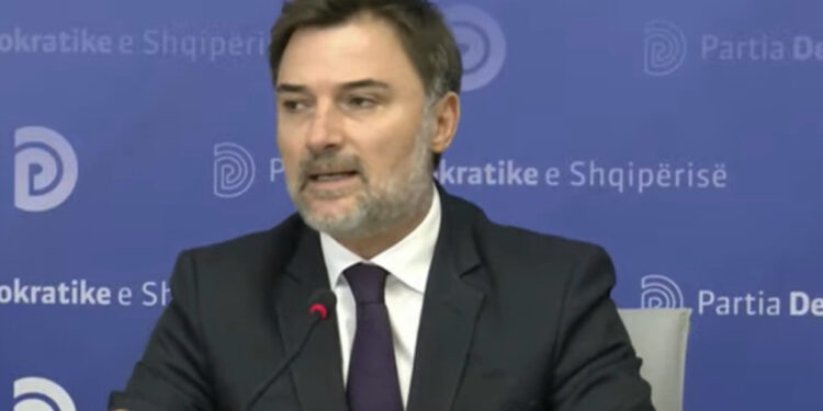 Alibeaj: PD sot më e përçarë për shkak të manovrave të Edi Ramës! Berisha vijon të mbajë zaptuar selinë, përdor gjuhë banale ndaj atyre me mendim ndryshe