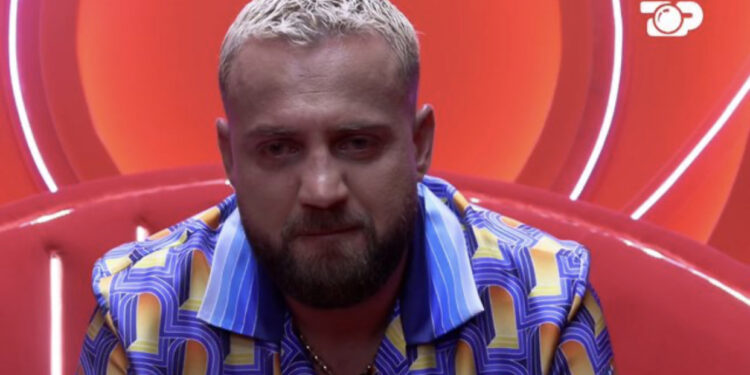 Motra dhe mbesat përshëndesin Luizin nga SHBA, ai përlotet/ Surprizohet nga kunati i tij