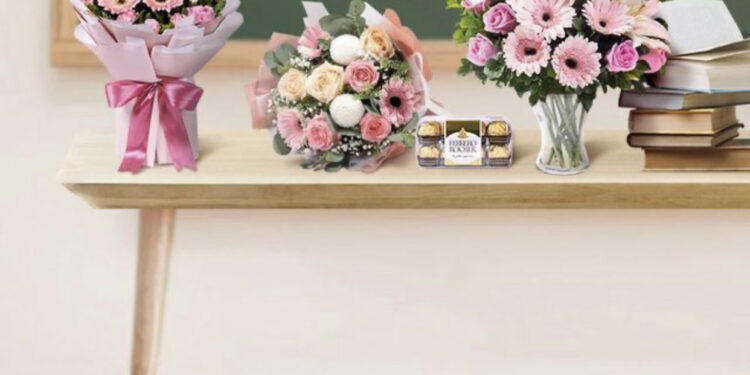 Sot 7 Marsi, nga lulet deri tek udhëtimet, “garë dhuratash” për mësuesit dhe edukatoret…