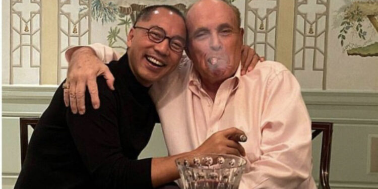 Skemë mashtrimi, FBI arreston miliarderin kinez që sponsorizoi sulmet ndaj Hunter Biden