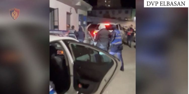 VIDEO/ Mashtronin shtetas të huaj që të investonin në bursa, pranga administratorit të call-centre në Elbasan, telashe për 4 punonjës