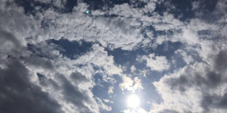 Ditë me vranësira dhe temperatura të ulëta