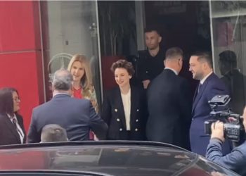 “Shihemi shumë shpejt”! Escobar e ftoi në Amerikë? Meta buzëqesh