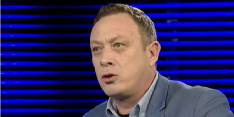 FOTO/ Top Channel akuza “anonime” ndaj Kryemadhit/ Gazetari publikon faktet: Si mund te behen pagesa ne 2017 kur banka eshte likuiduar ne 2014 ?