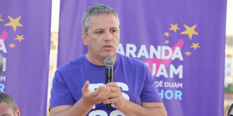 Dokumenti/ Kryetari në ikje i Sarandës shpenzon 40 milionë lekë për rrape dhe lule