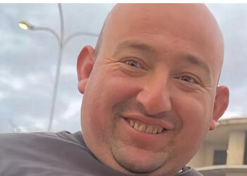 Kamioni përplas për vdekje në Tiranë “Olsi policin” e Tik-Tok-ut