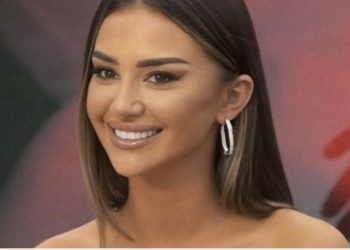 Plas skandali/ Nga pushimet me Ronin, tek takimet me Mozzik dhe arsyeja e vërtetë e sherrit me Efin, shoqja e Luizit nxjerr zbuluar moderatoren: Ja pse Kiara nuk shkoji të takoji prindërit