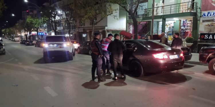 VIDEO-Operacion “blic” në Pogradec, kush po kërkohet?