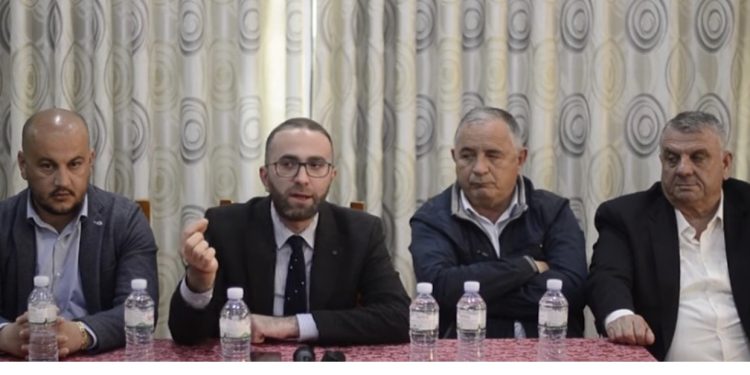 Enkelejd Alibeaj ngel vetëm/ Gazmend Bardhi i bashkohet Berishës, del në mbështetje të Zef Hilës