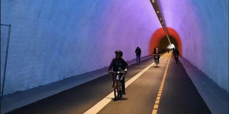 FOTO- E rrallë/ Përshkon shtatë male, tuneli po mahnit vizitorët