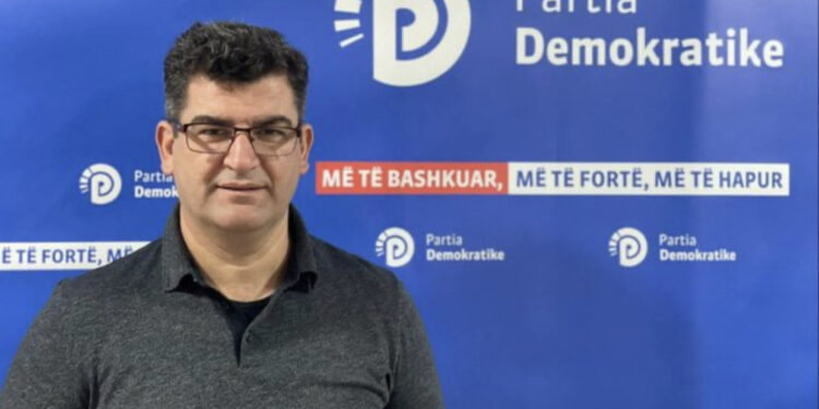 FOTO/ Kandidati i opozitës për Devollin e pranon: Jam dënuar në Greqi për falsifikim dokumentesh me 6 muaj burg