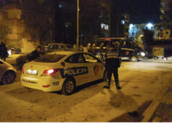 Vidhet pronari i një servisi në Paskuqan, autorët e kërcënuan me armë