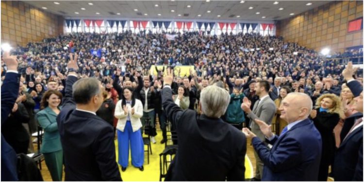 Berisha ngre shqiptarët në këmbë për fitore: Me 14 maj pranvera e re e demokracisë