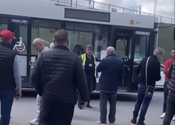 Çfarë po ndodh? Tjetër incident në linjat e urbanëve në Tiranë