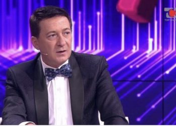 Top Channel hakmerret/ Kritikoi Zhaklinën dhe Arbrin, Arjan Konomit i ndërpritet kontrata e punës si…