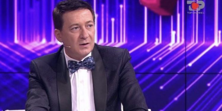 Top Channel hakmerret/ Kritikoi Zhaklinën dhe Arbrin, Arjan Konomit i ndërpritet kontrata e punës si…