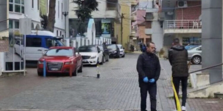 Kush është pronari i makinave që iu vendos GPS dhe konfliktet e njëpasnjëshme në Pogradec